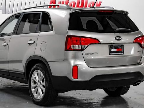 Used 2015 Kia Sorento EX FWD image 17
