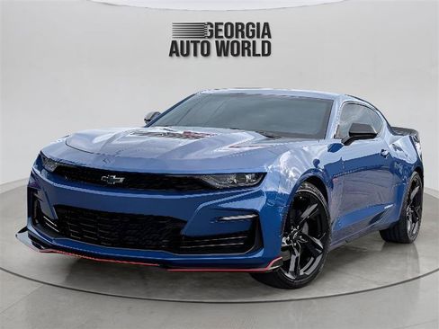 Used 2020 Chevrolet Camaro SS RWD image 4
