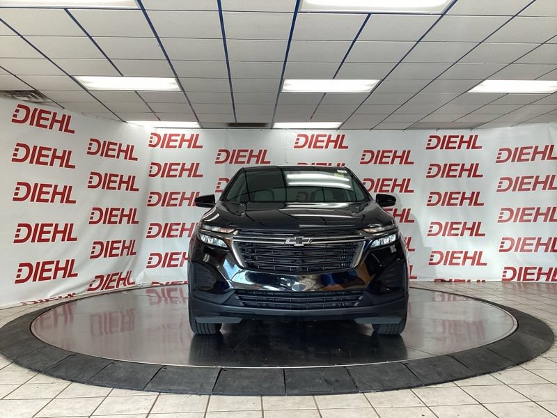 Used 2024 Chevrolet Equinox LS w/ LS Convenience Package AWD/4WD image 2