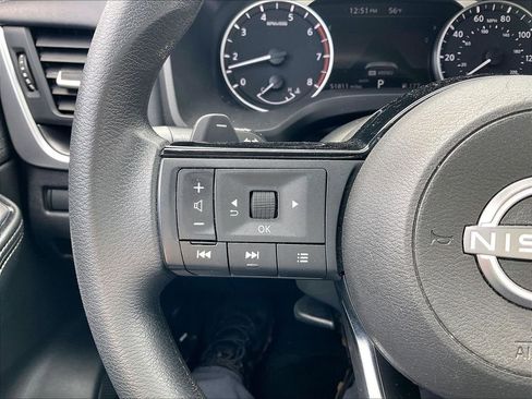 Used 2023 Nissan Rogue SV image 21