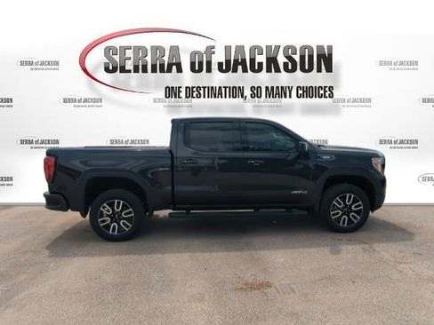 Used 2020 GMC Sierra 1500 AT4 w/ AT4 Premium Package AWD/4WD image 9