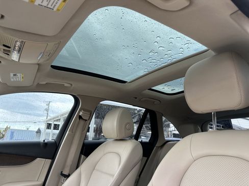 Used 2019 Mercedes-Benz GLC 300 image 16