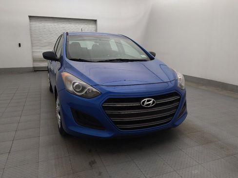 Used 2017 Hyundai Elantra GT FWD image 14