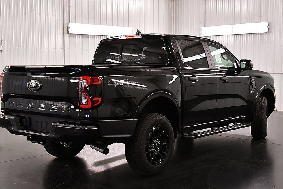 New 2026 Ford Ranger XLT w/ Equipment Group 301A High AWD/4WD image 7