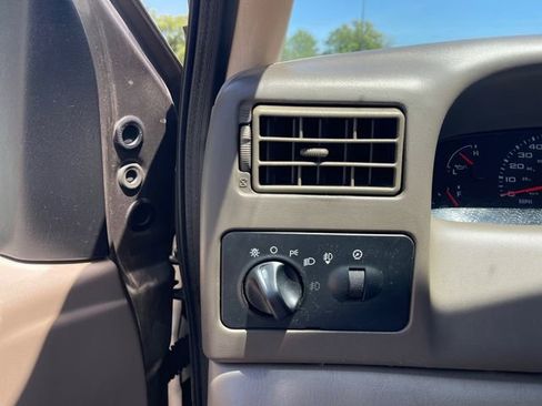 Used 2002 Ford F350 XLT AWD/4WD image 25
