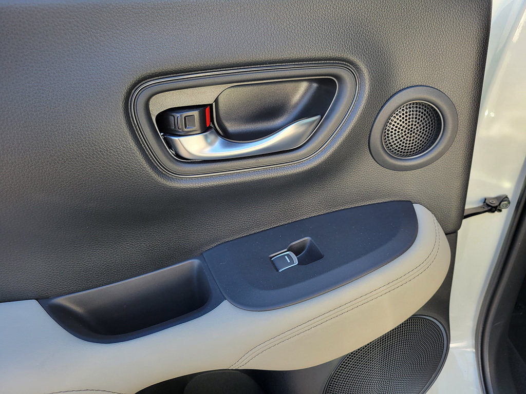 Used 2024 Honda HR-V EX-L image 13