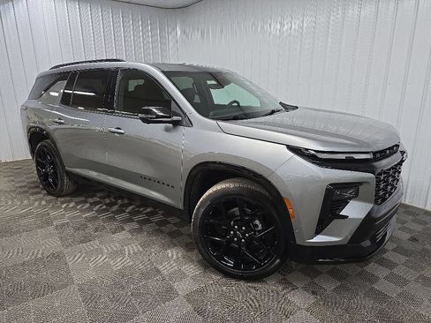 Used 2026 Chevrolet Traverse RS AWD/4WD image 7