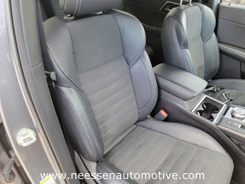 Used 2024 Mitsubishi Outlander Ralliart image 10