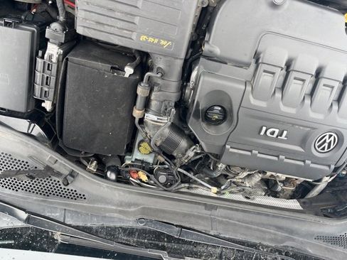 Used 2015 Volkswagen Golf TDI SEL image 25