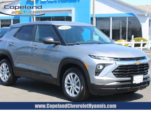 Used 2024 Chevrolet TrailBlazer LS w/ LS Convenience Package image 1
