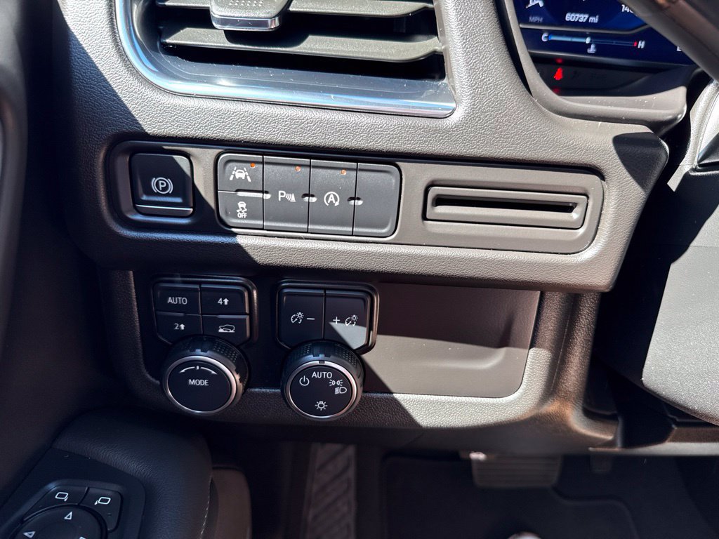 Used 2024 Chevrolet Tahoe LT AWD/4WD image 19