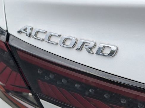 Used 2022 Honda Accord Touring image 20