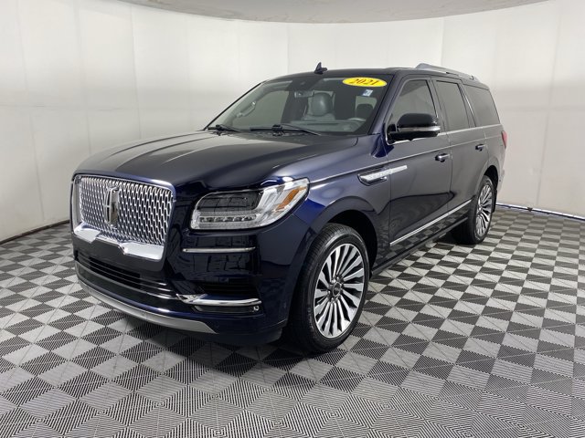 Used 2021 Lincoln Navigator Reserve w/ Luxury Package AWD/4WD image 12