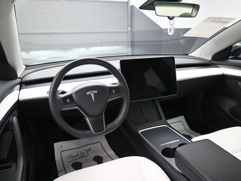 Used 2023 Tesla Model 3 Standard Range RWD image 24
