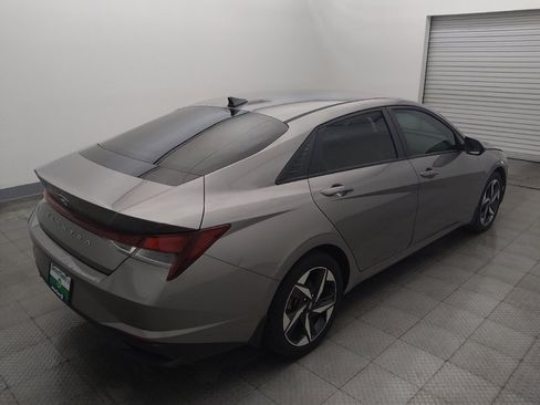 Used 2023 Hyundai Elantra SEL w/ Convenience Package FWD image 9