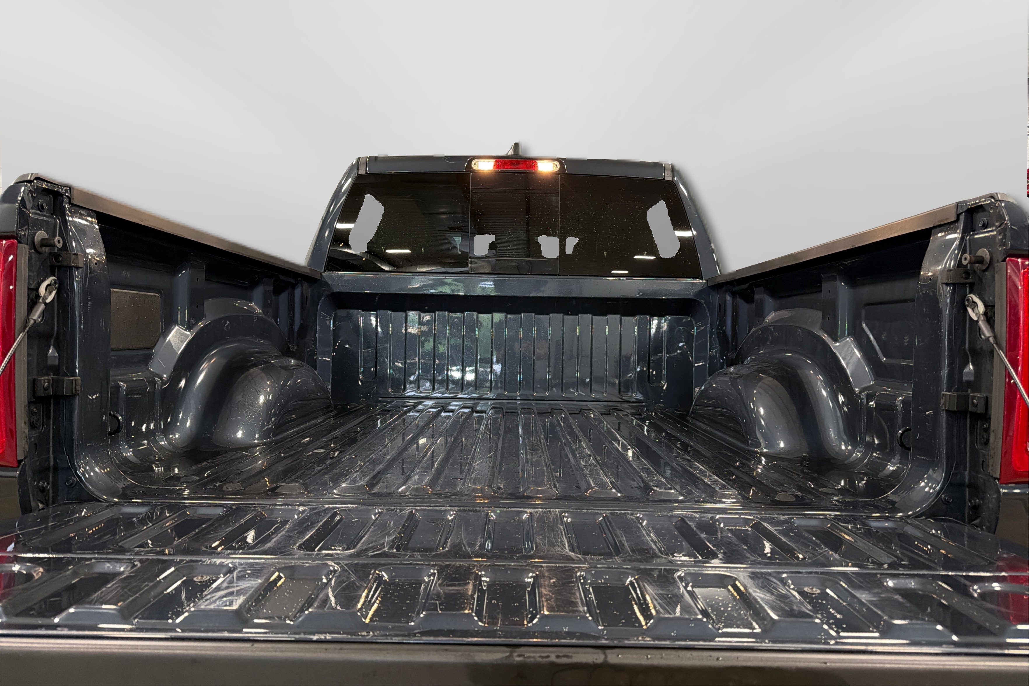 Used 2026 RAM 1500 Laramie AWD/4WD image 45