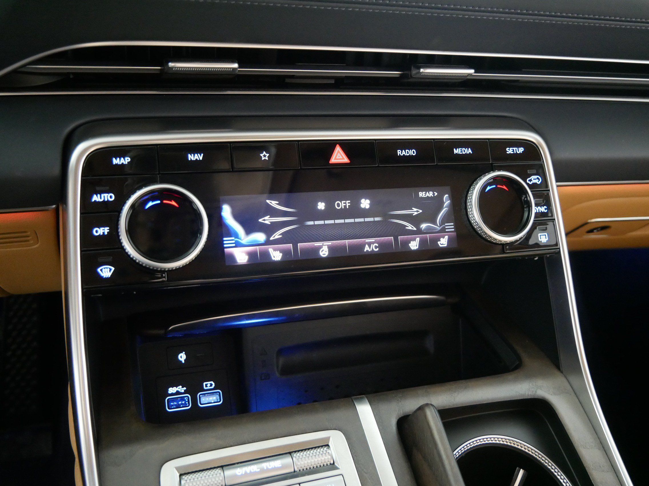 Used 2024 Genesis GV80 3.5T w/ Prestige Package AWD/4WD image 23