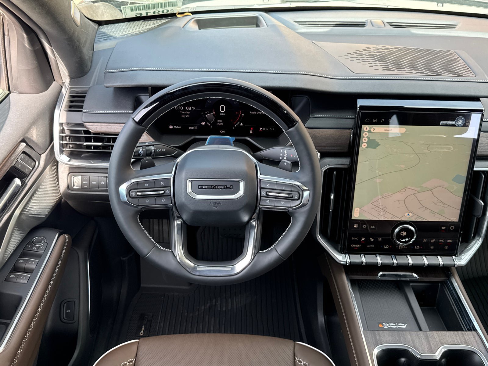 Used 2026 GMC Acadia Denali Ultimate w/ LPO, Floor Liner Package AWD/4WD image 23