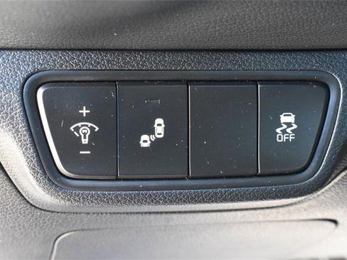 Used 2023 Kia Forte LXS w/ LXS Technology Package image 19