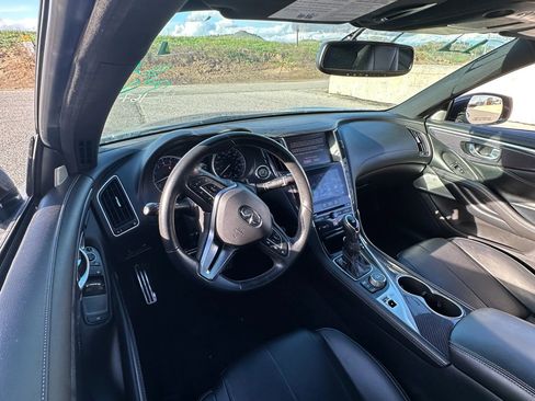 Used 2018 INFINITI Q60 Red Sport 400 w/ Sensory Package 3.0T Sport image 15