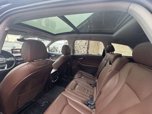Used 2018 Audi Q7 3.0T Prestige w/ Prestige Package image 17