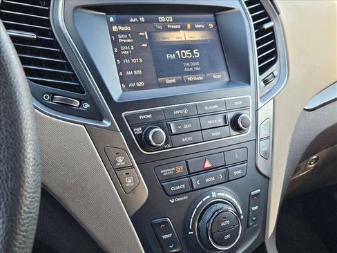 Used 2017 Hyundai Santa Fe Sport FWD image 8