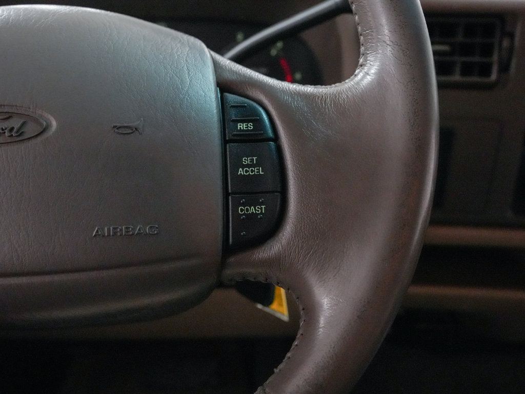 Used 1999 Ford F250 4x4 SuperCab Super Duty image 15