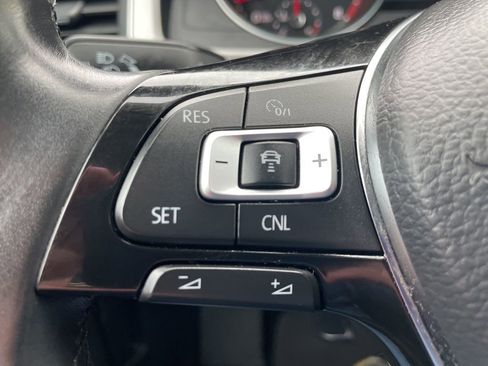 Used 2018 Volkswagen Atlas SE AWD/4WD image 11
