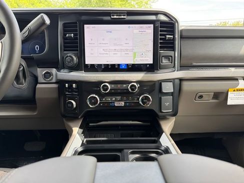 Used 2026 Ford F450 Platinum w/ Platinum Plus Package image 20