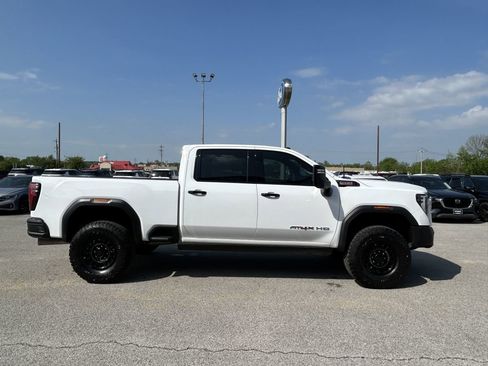 Used 2025 GMC Sierra 2500 AT4X w/ AT4X AEV Edition image 4