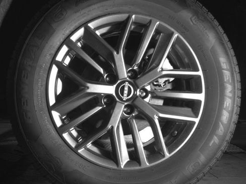 Used 2023 Nissan Rogue SV w/ SV Premium B Package AWD/4WD image 12