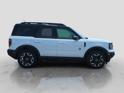 Used 2023 Ford Bronco Sport Outer Banks AWD/4WD image 9
