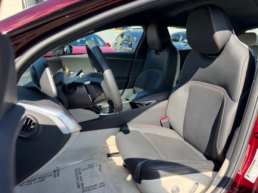 Used 2024 Lucid Air Touring AWD/4WD image 16