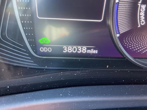 Used 2020 Lexus UX 250h image 10