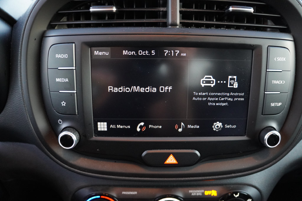 Certified 2023 Kia Soul LX w/ LX Technology Package FWD image 5