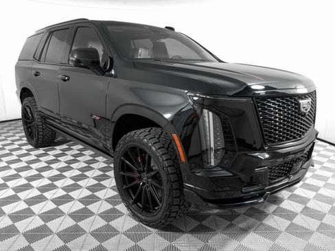 Used 2026 Cadillac Escalade V image 4