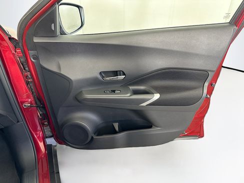 Used 2024 Nissan Kicks SV FWD image 30