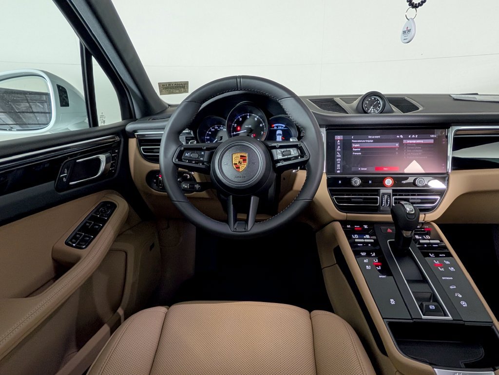 New 2026 Porsche Macan AWD/4WD image 21