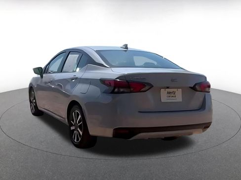 Used 2025 Nissan Versa SV FWD image 11