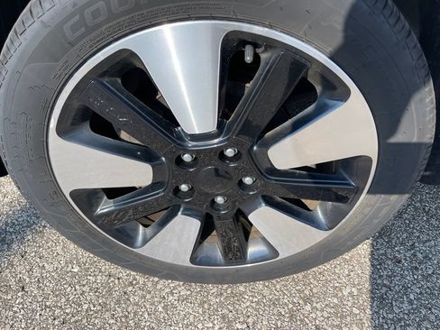 Used 2019 Kia Soul + FWD image 5