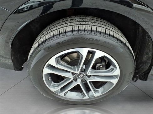 Used 2025 Audi Q5 Premium Plus w/ Premium Plus image 7