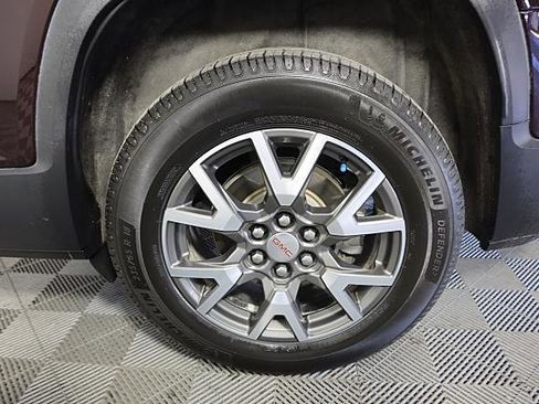 Used 2020 GMC Acadia SLE image 15