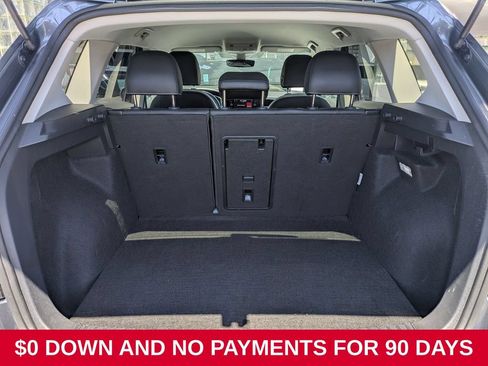 Used 2025 Volkswagen Taos SE AWD/4WD image 28