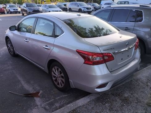 Used 2018 Nissan Sentra SV FWD image 4