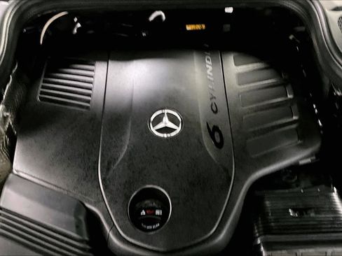 Used 2024 Mercedes-Benz GLS 450 4MATIC image 31