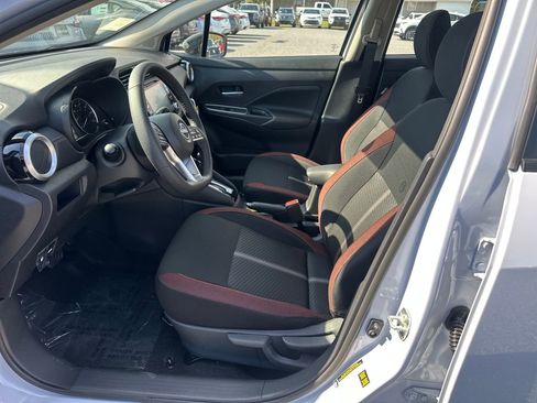 New 2025 Nissan Versa SR w/ Trunk Package image 9