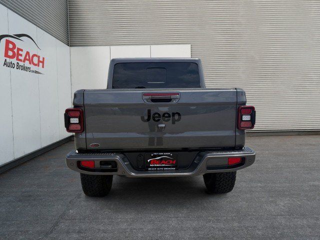 Used 2021 Jeep Gladiator Overland AWD/4WD image 14