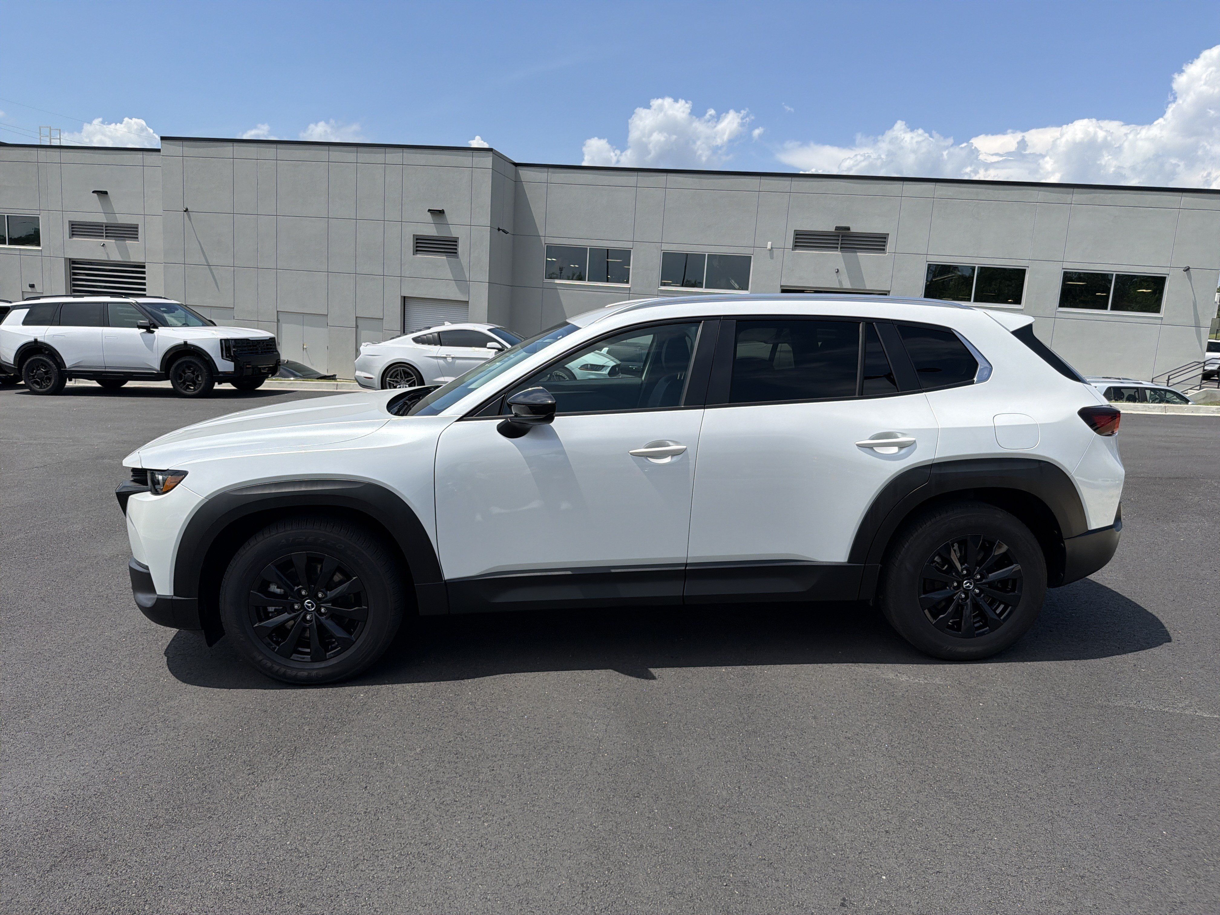 Used 2025 MAZDA CX-50 AWD 2.5 S w/ Preferred Package image 4