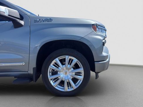 Used 2026 Chevrolet Silverado 1500 High Country w/ High Country Premium Package AWD/4WD image 21