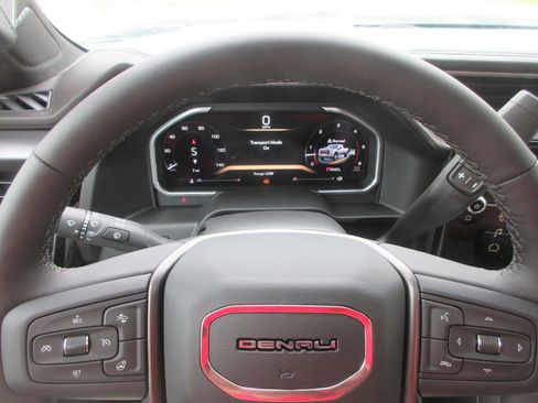 New 2026 GMC Sierra 3500 Denali Ultimate AWD/4WD image 19